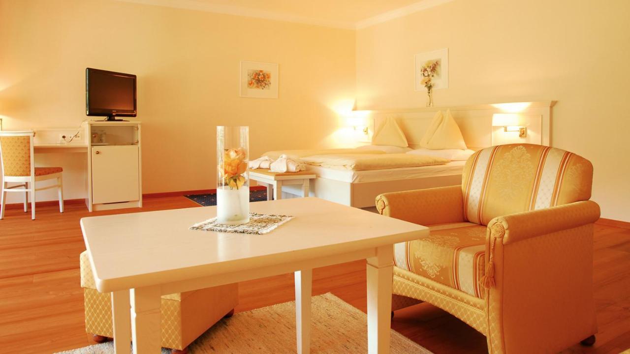 Hotel Olympia Brunico Exterior photo